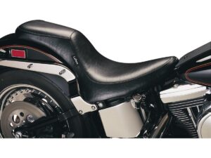 Silhouette 2 Up Smooth Seat 139,7mm wide passenger area Black Vinyl