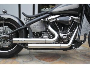 Top Chopp Staggered Forward Control Exhaust System , Without Heat Shield, Polished Smooth End Cap, Black 2,5″